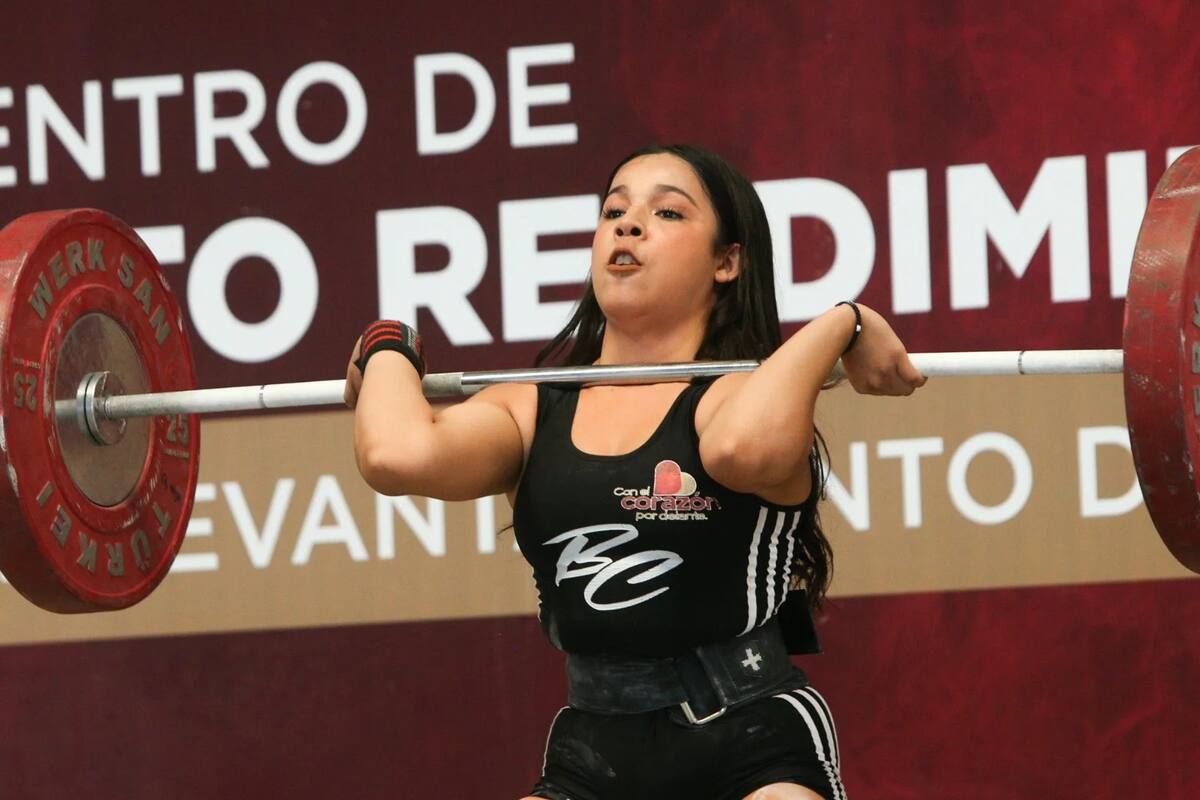 Halterista cachanilla logró tres platas en Panamericano Sub 15