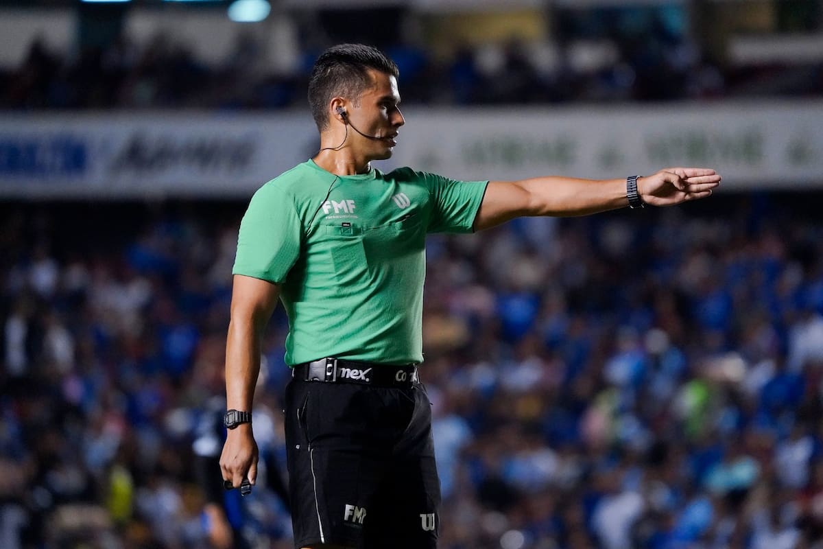 Árbitro nogalense Guillermo Pacheco estará en Mundial 2026