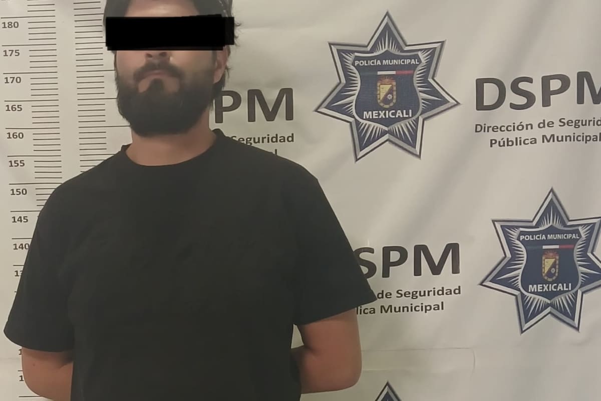 Hombre vinculado a múltiples asaltos a tiendas es detenido