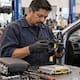 Mecánico alerta por el costo de reparar autos