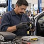 “En cinco años nadie va a poder mantener un coche”: mecánico explica por qué teme reparaciones cada vez más caras
