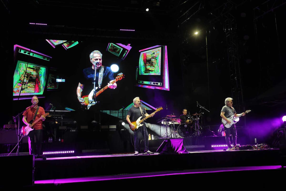 El grupo español Hombres G entretuvo a miles de hermosillenses en el arranque de las Fiestas del Pitic.