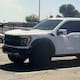 Sujetos armados despojan de pick up a padre e hijo
