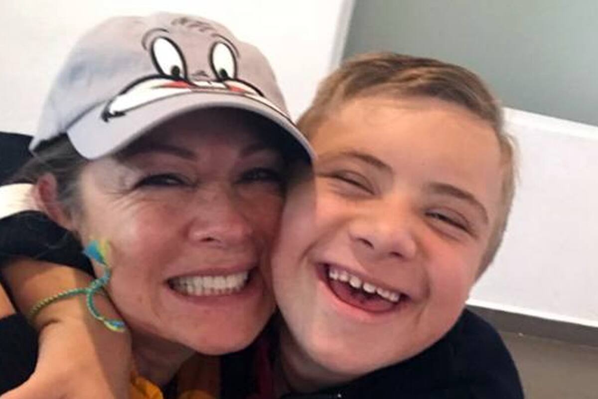 Hijo mayor de Lety Calderón ya cumplió la mayoría de edad y así planea celebrarlo