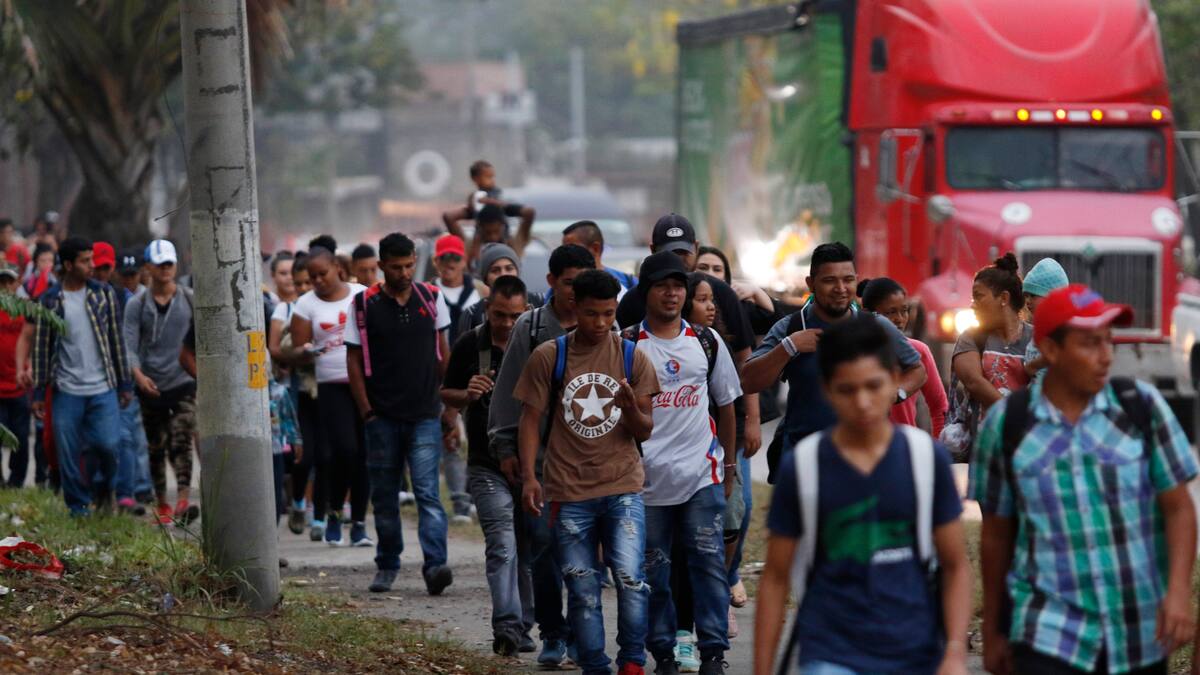 CNDH destaca cooperación de autoridades federales y estatales para brindar espacios de pernocta, insumos y atención sanitaria a migrantes en caravana “Por la libertad”