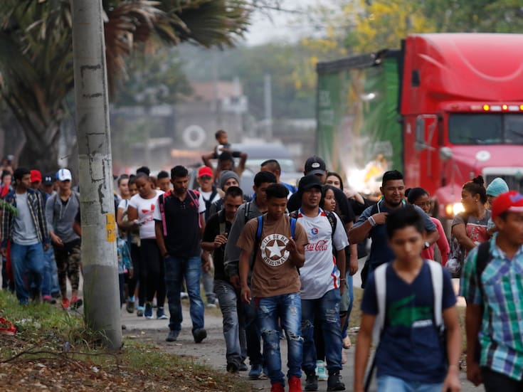 CNDH destaca cooperación de autoridades federales y estatales para brindar espacios de pernocta, insumos y atención sanitaria a migrantes en caravana “Por la libertad”