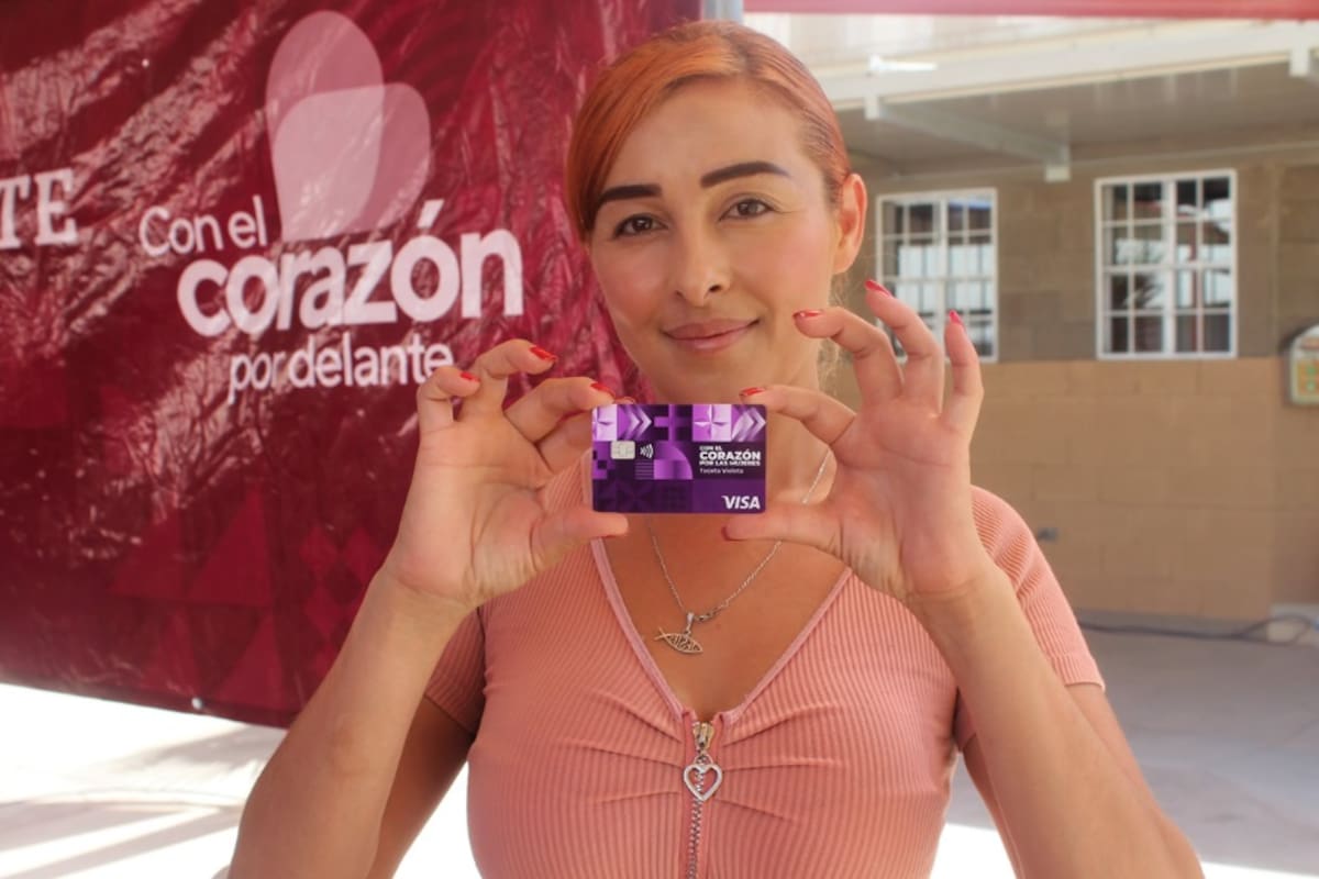 Beneficiarias de tarjeta Violeta pueden recibir beca universitaria