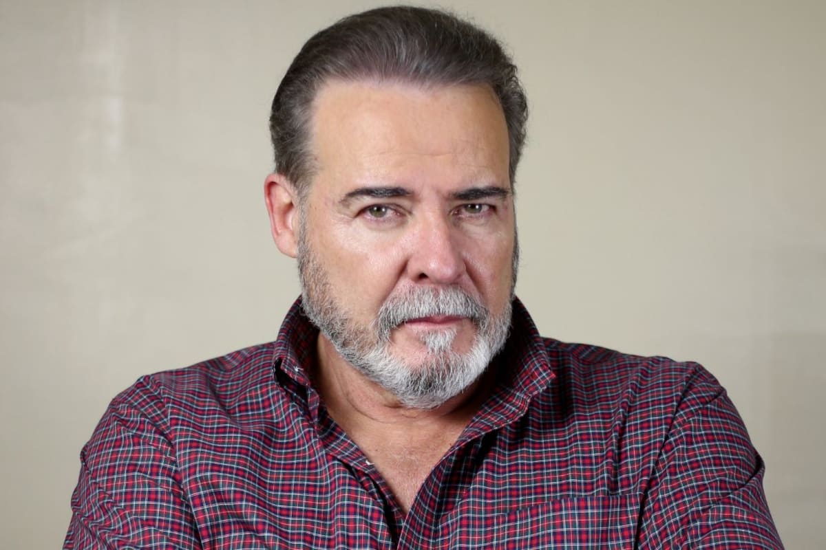 ¿Murió César Évora? Esto se sabe sobre el rumor del actor cubano que se volvió tendencia y generó confusión entre sus seguidores