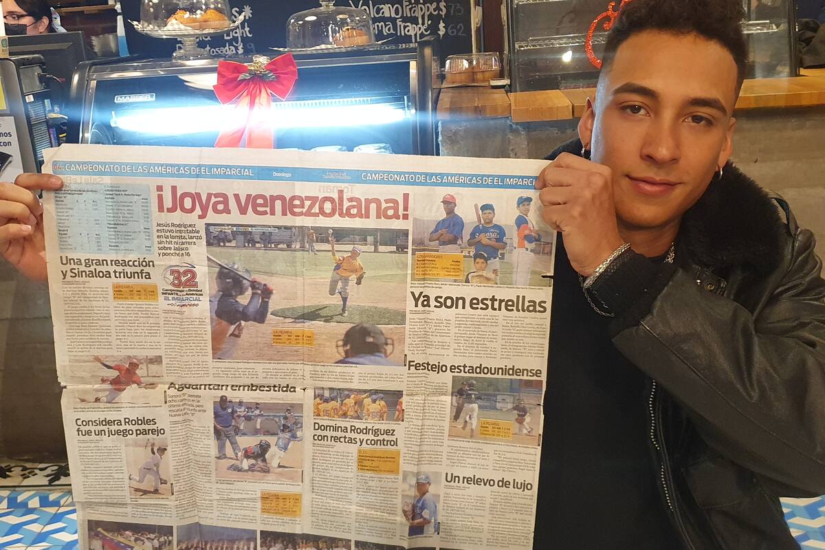 VIDEO | Migrantes en Sonora: Beisbolista venezolano se "lanza" a perseguir su sueño