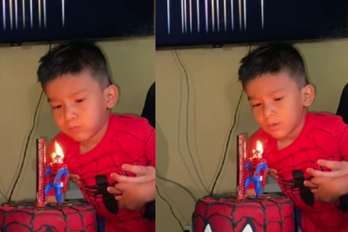 Niño que festejaba su cumpleaños sopló la vela de Spiderman de su pastel, pero se le cayó la cabeza