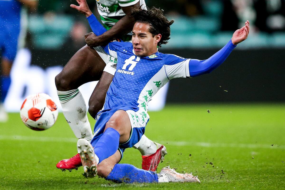 VIDEO: Diego Laínez anota golazo y clasifica a Real Betis a siguiente ronda de Copa del Rey