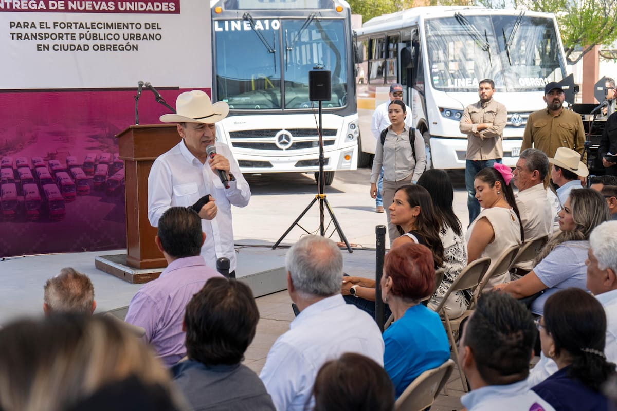 Durazo entrega nuevos camiones en Cajeme e inicia jornada de vacunación