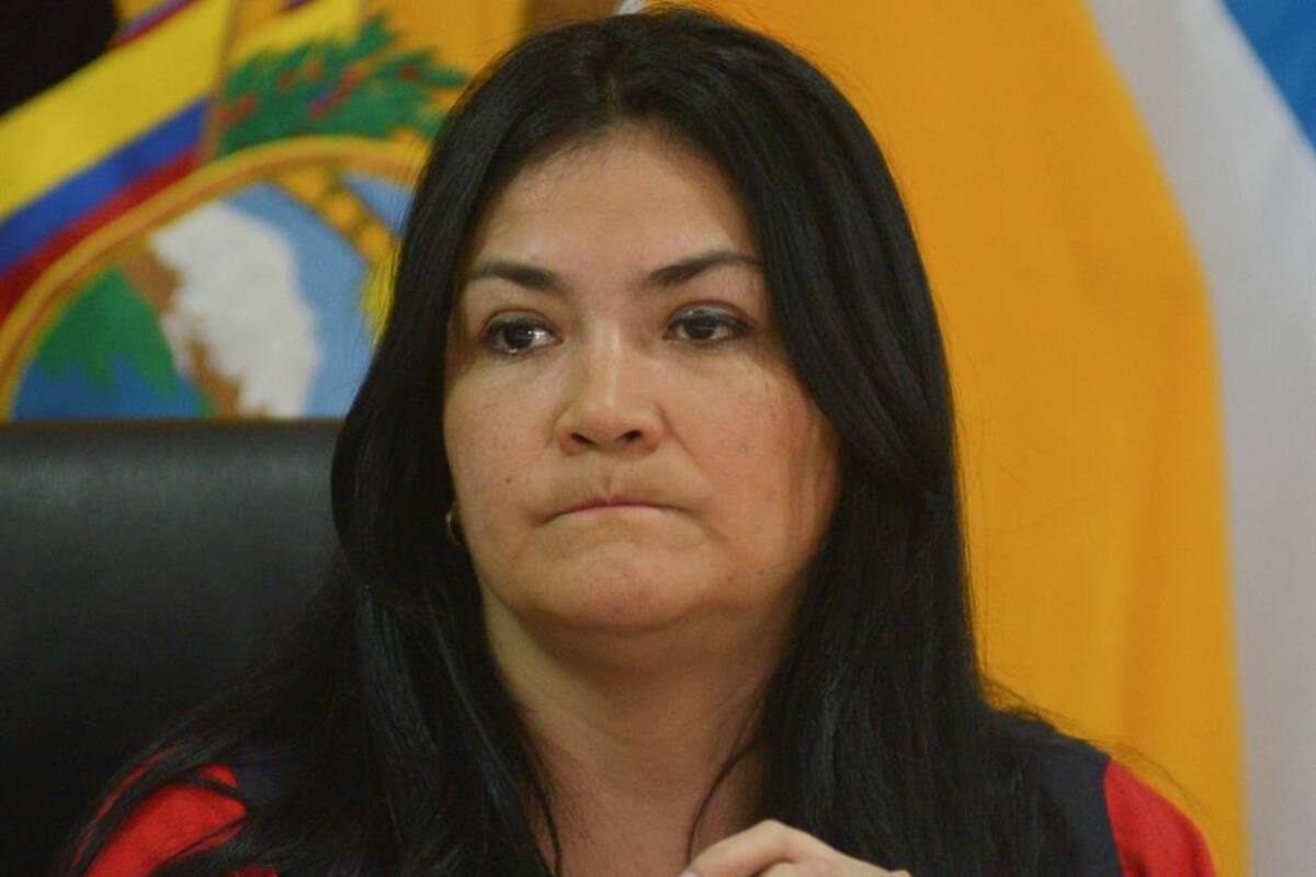 Renuncian dos ministros de Salud Pública en Ecuador