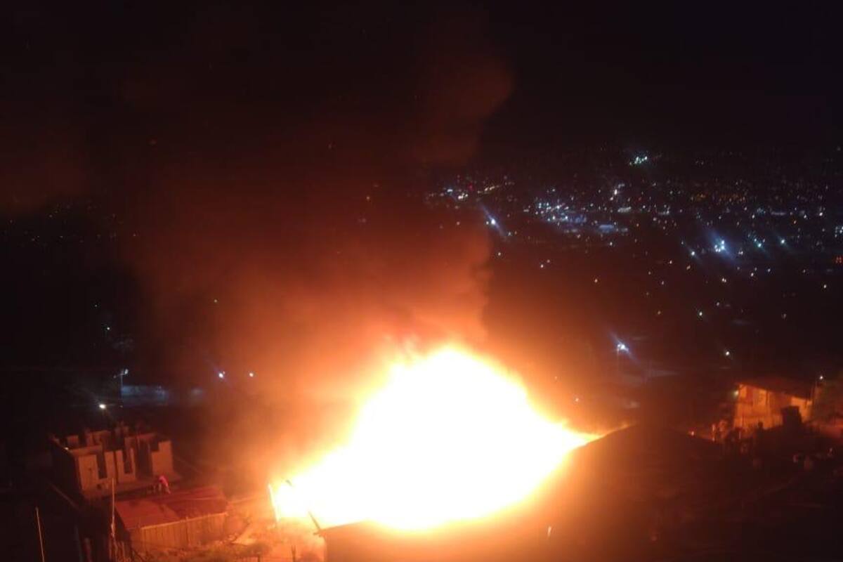 Reportan incendio en la colonia Valle Vista