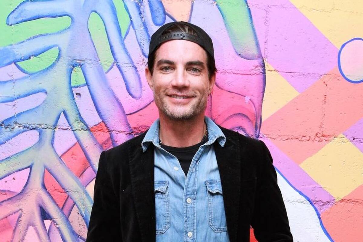Tira Víctor González etiqueta de galán