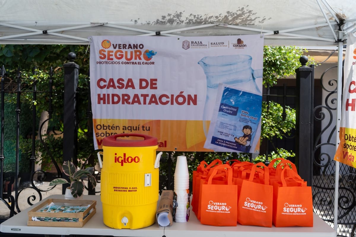 Operan 310 casas de hidratación en Mexicali para prevenir afectaciones por calor