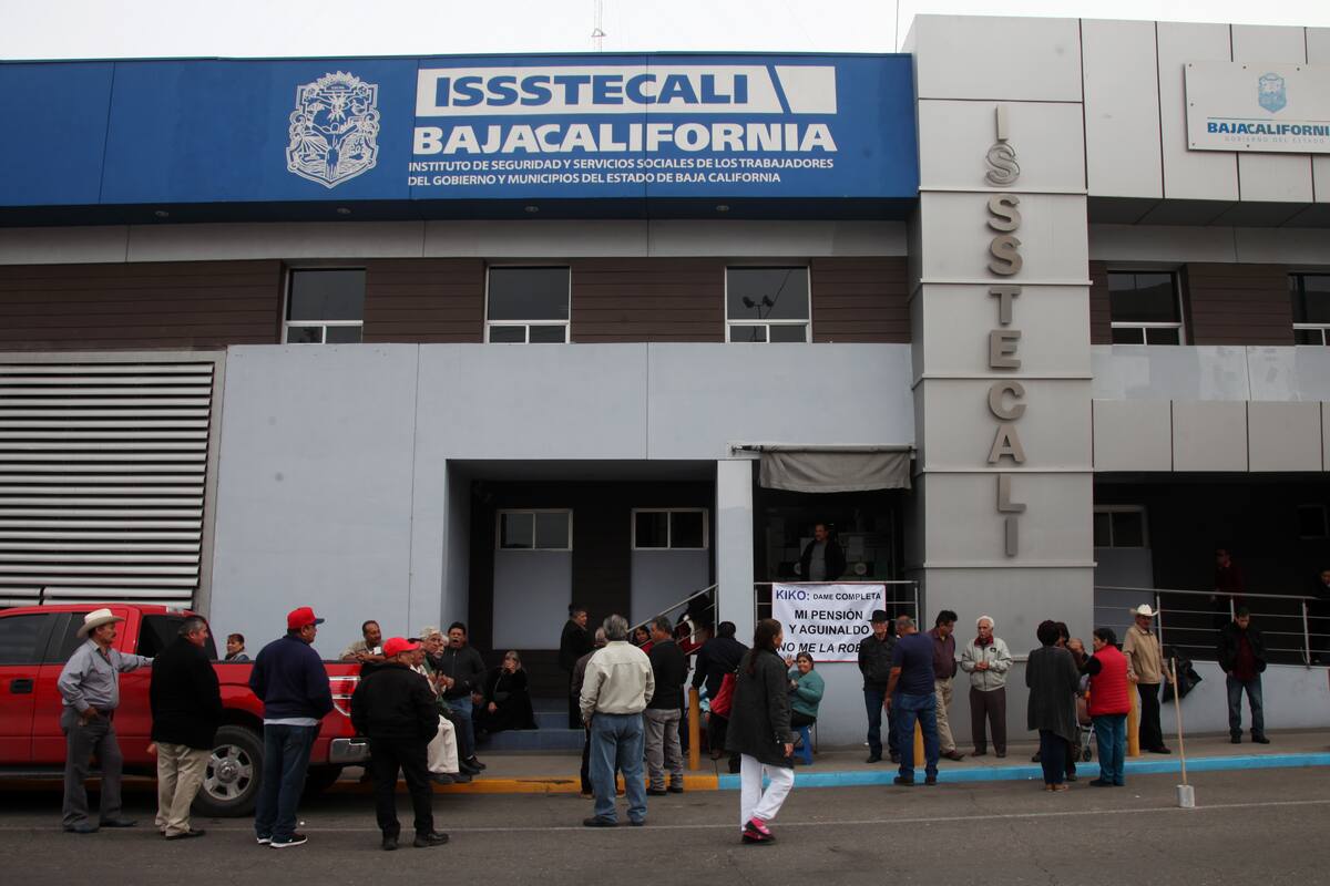 Tiene Issstecali 37% de desabasto de medicamento