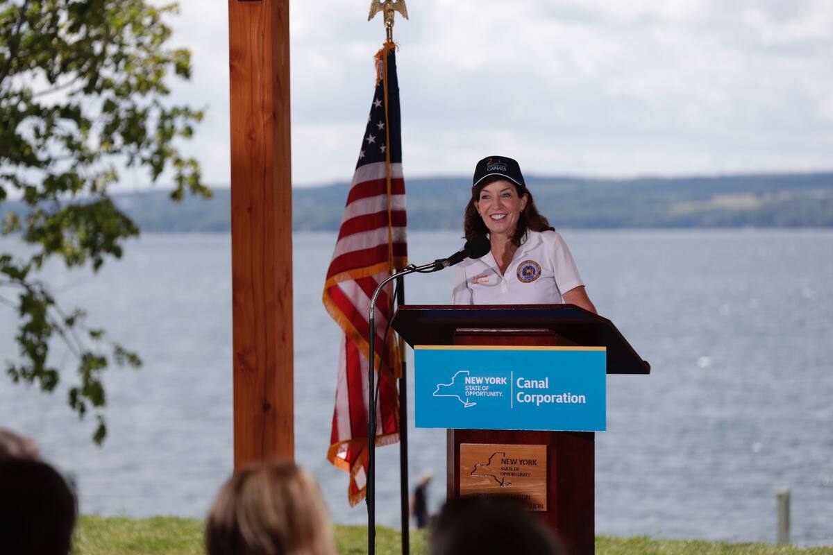 Kathy Hochul remplazará a Andrew Cuomo como gobernador de Nueva York tras acusaciones de acoso sexual