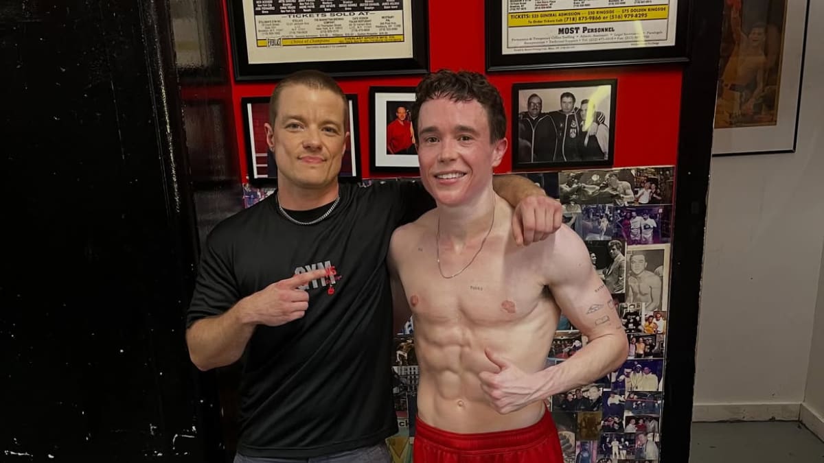 Elliot Page presume impactante cambio físico para convertirse en boxeador