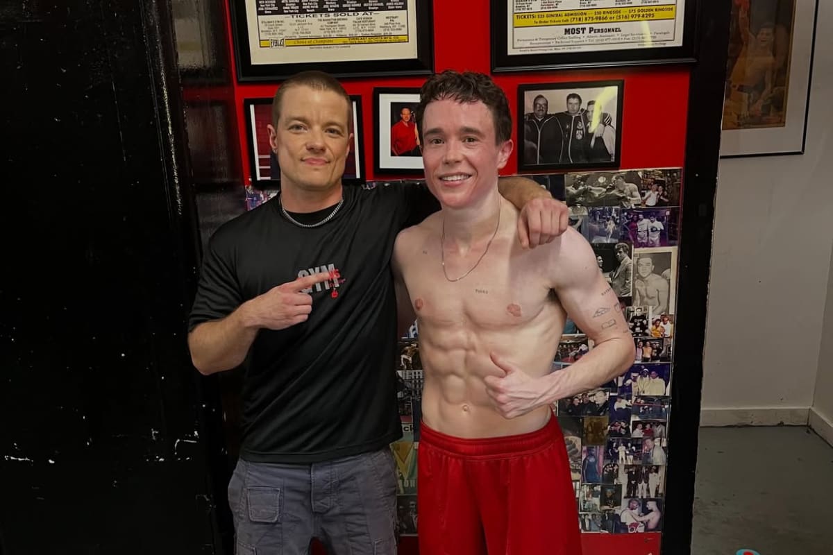 Elliot Page presume impactante cambio físico para convertirse en boxeador