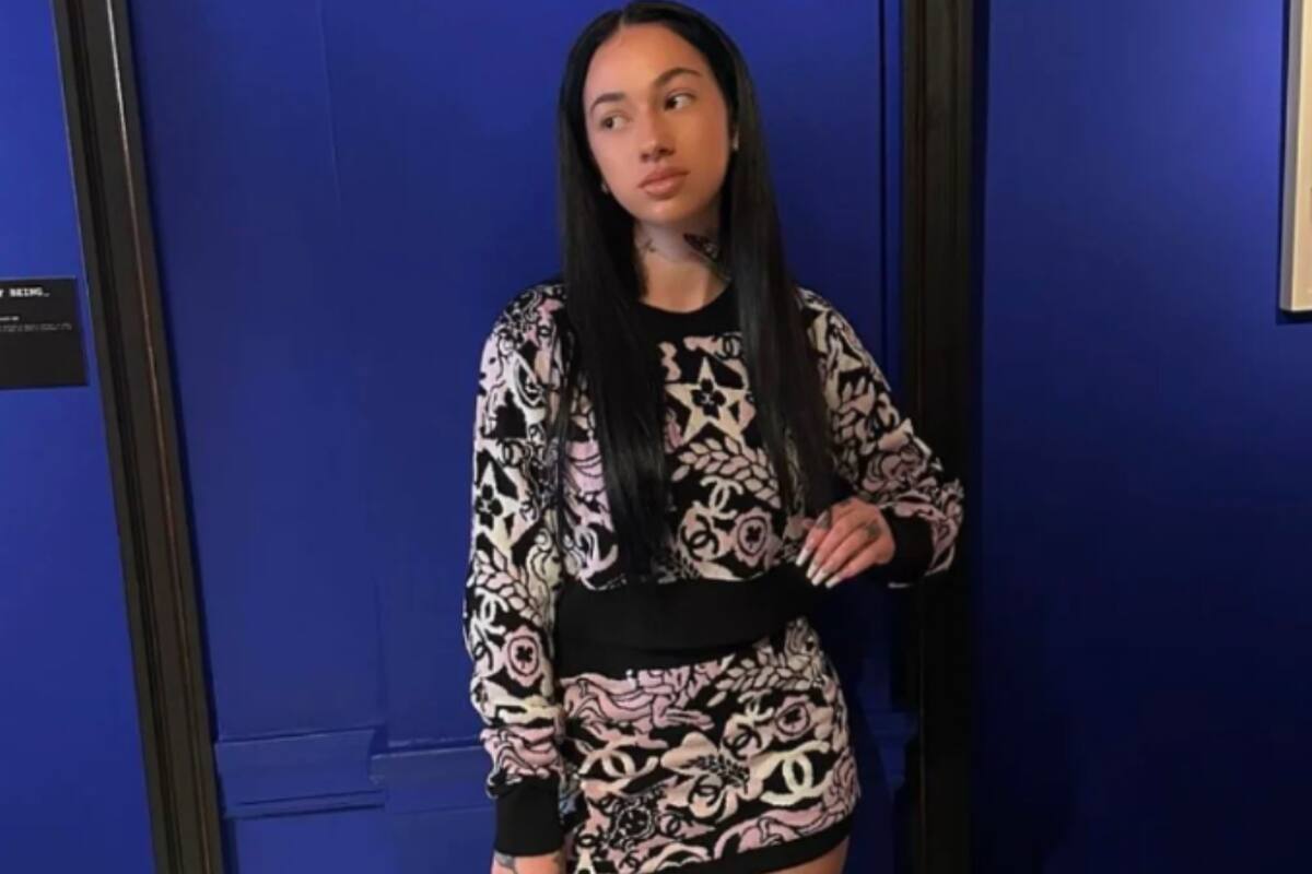 Influencer millonaria de OnlyFans utiliza sus ganancias para crear beca estudiantil