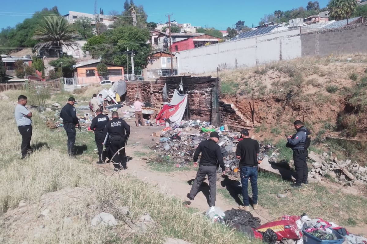 Encuentran a persona sin vida; su cuerpo se lo estaban comiendo los perros