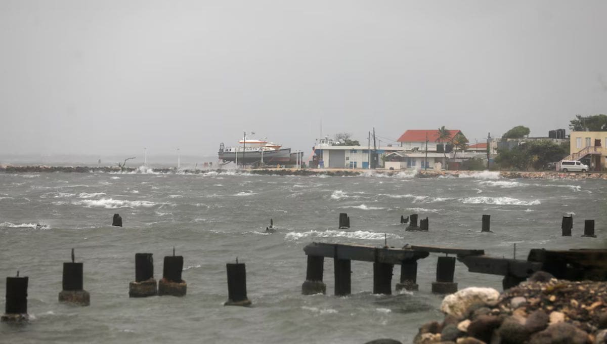 Waves travel towards the coastline, as Hurricane Melissa approaches, in downtown Kingston, Jamaica, October 28, 2025. REUTERSOctavio Jones.