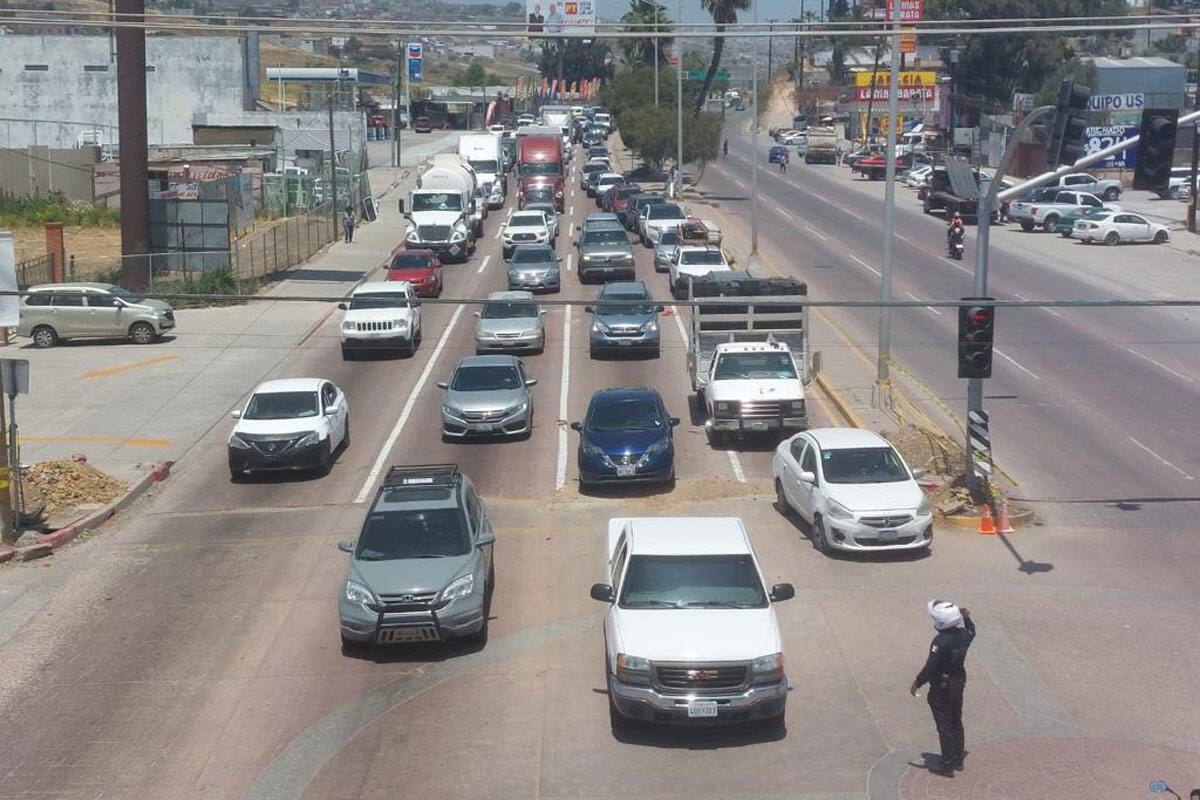Informan a turistas sobre reglas de tránsito en Rosarito