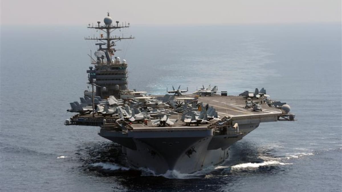 El USS Abraham Lincoln emprende su regreso a Estados Unidos tras más de 250 días en el mar, con una escala en Tailandia prevista para dar descanso a los cerca de 5 mil integrantes de su tripulación. (REUTERS)