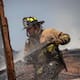Incendio consume vivienda y cuartos en Lomas de Matamoros; participan 40 bomberos