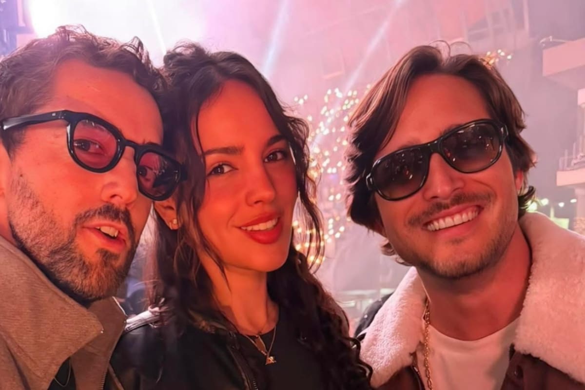 Eiza González, Diego Boneta y Luis Gerardo Méndez acaparan miradas en “La Casita” de Bad Bunny en CDMX