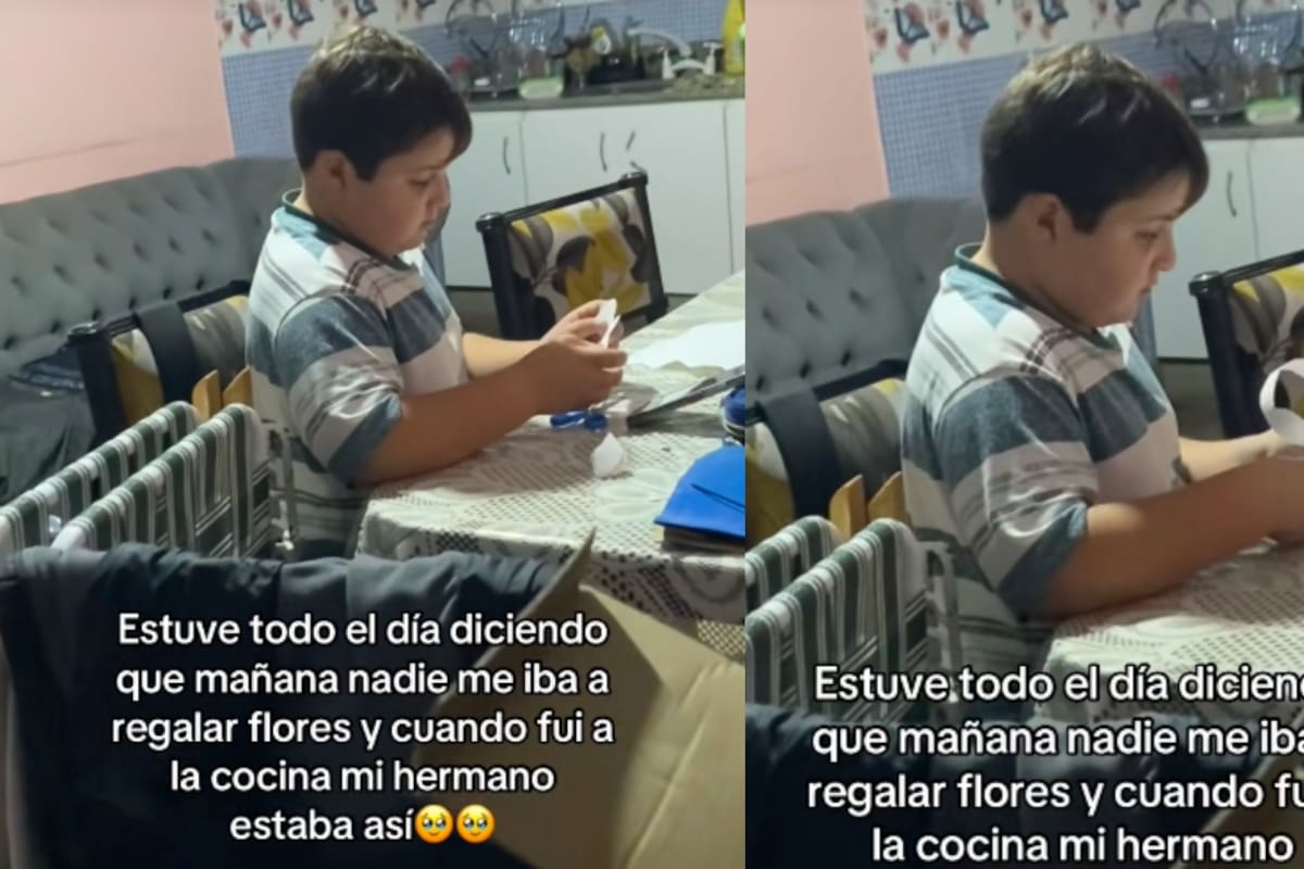 Niño escucho a su hermana decir que nadie le iba a regalar flores amarillas y ella después lo encontró haciéndole unas a mano en la cocina