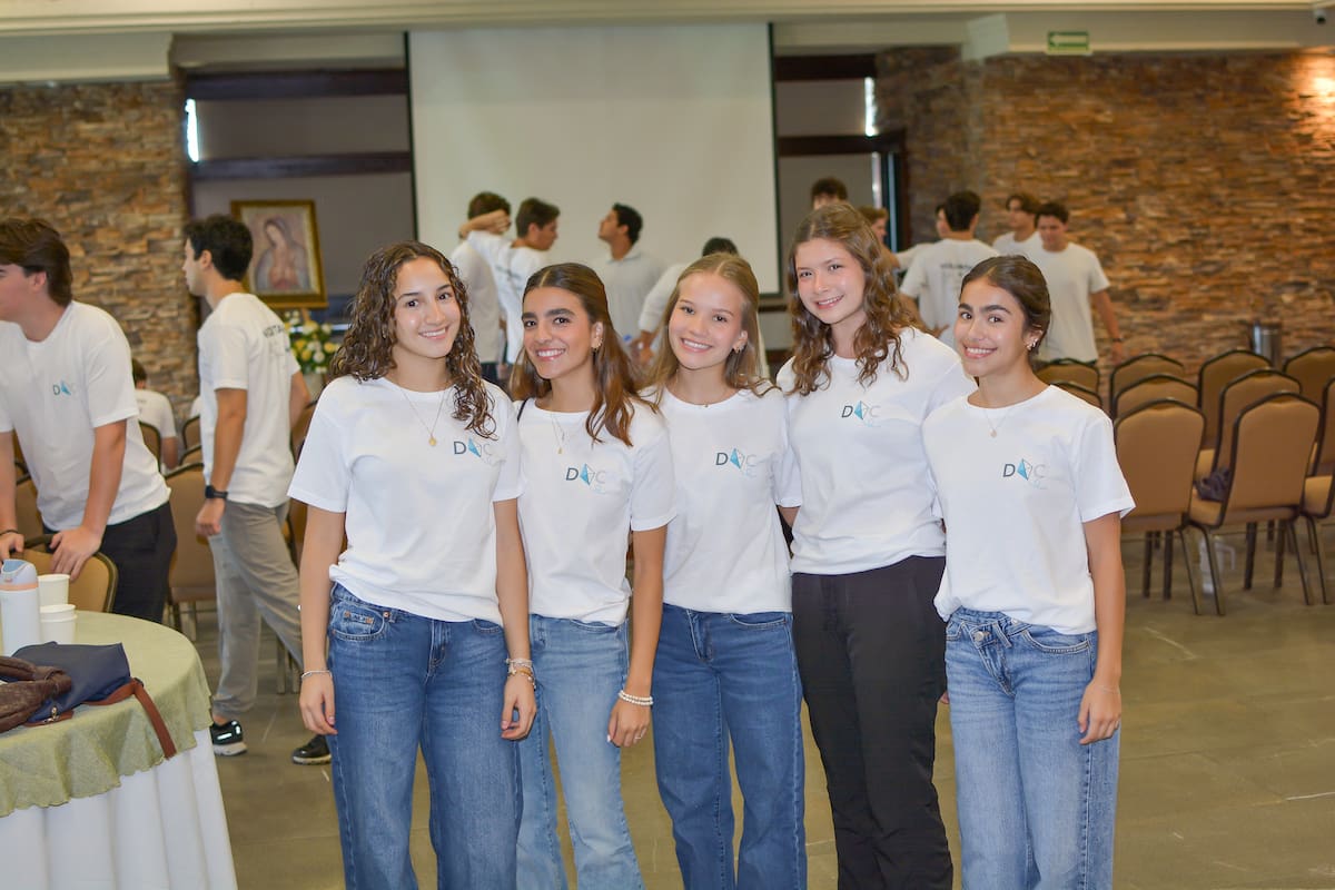 SOLIDARIDAD Y GRANDES MOMENTOS