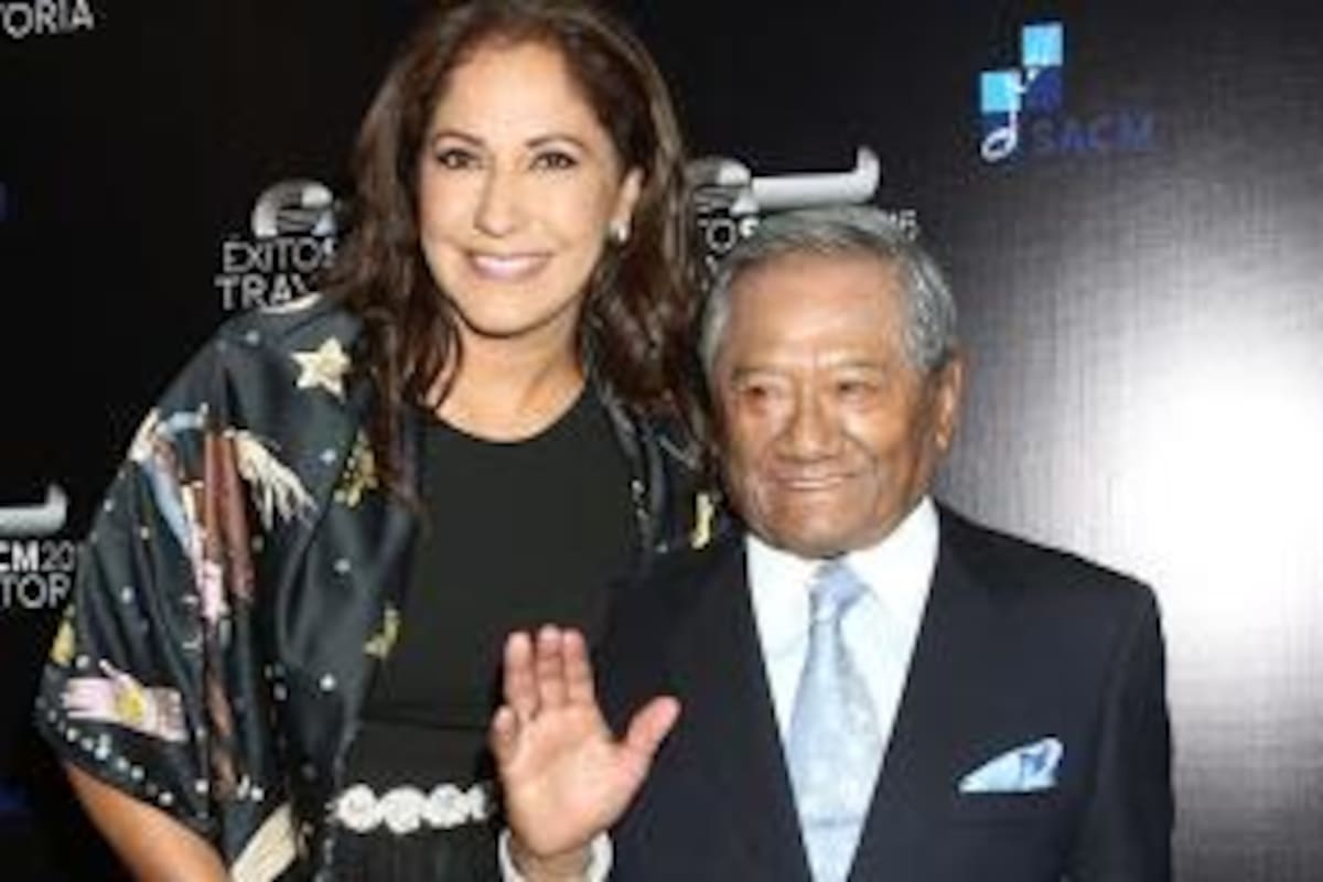 Laura Elena Villa, esposa de Armando Manzanero, habla sobre lo difícil que es verlo hospitalizado