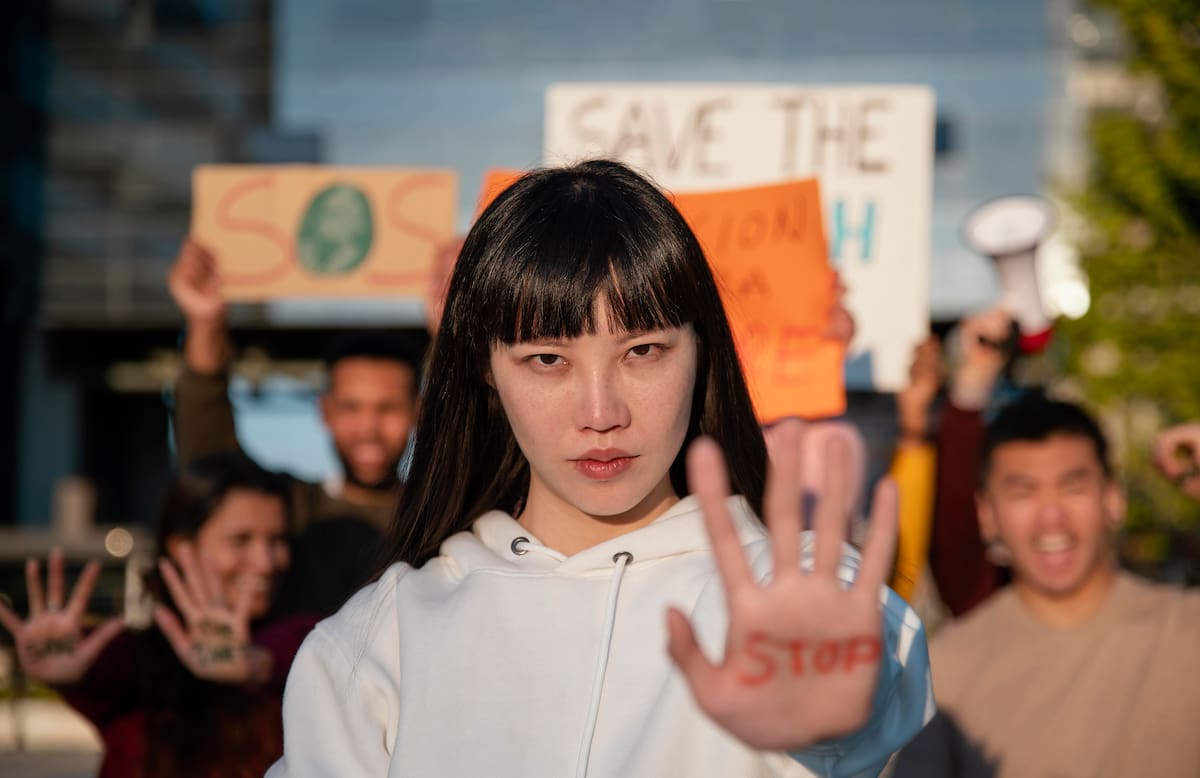 En 2018, cerca de 22,000 mujeres se manifestaron en Seúl bajo la consigna del colectivo “Right to be Uncomfortable” (Derecho a estar Incómoda) | Magnific