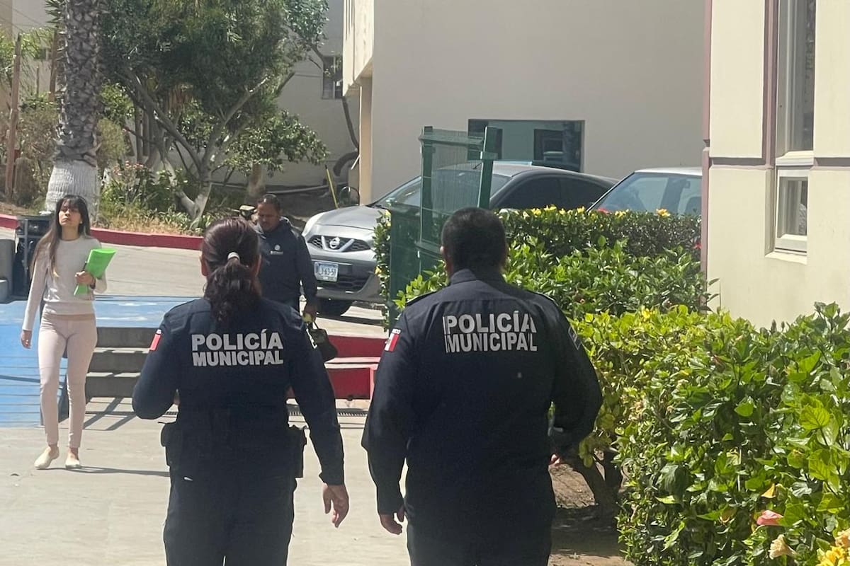 Advierte alcaldesa que la Sindicatura no puede levantar suspensión a los policías