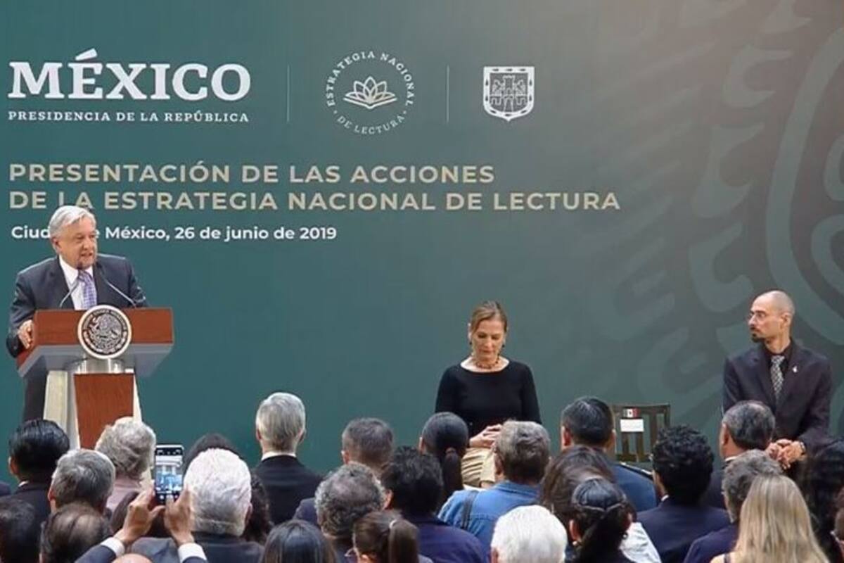 AMLO presenta Estrategia Nacional de Lectura