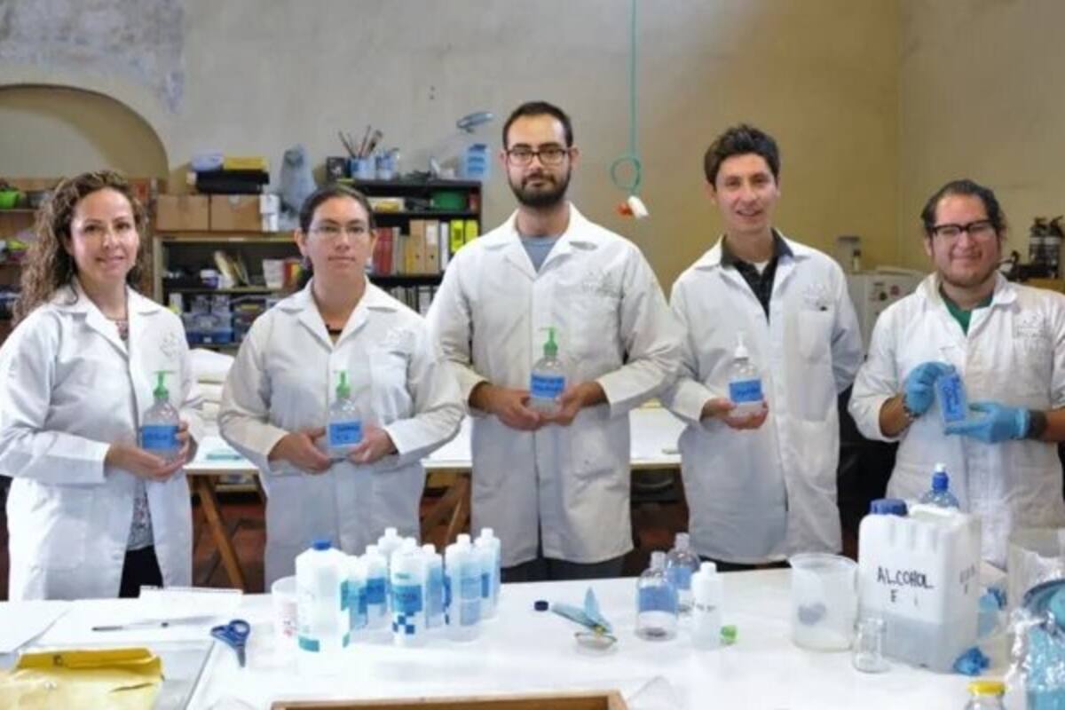 INAH realiza sus propios sanitizantes para Covid-19