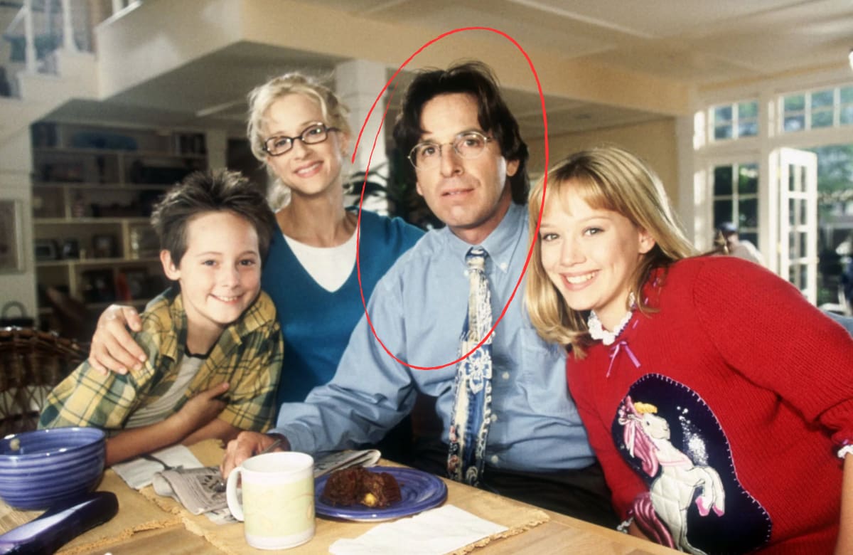 Robert Carradine, recordado por su papel en Lizzie McGuire, falleció a los 71 años, confirmó su familia en un comunicado.