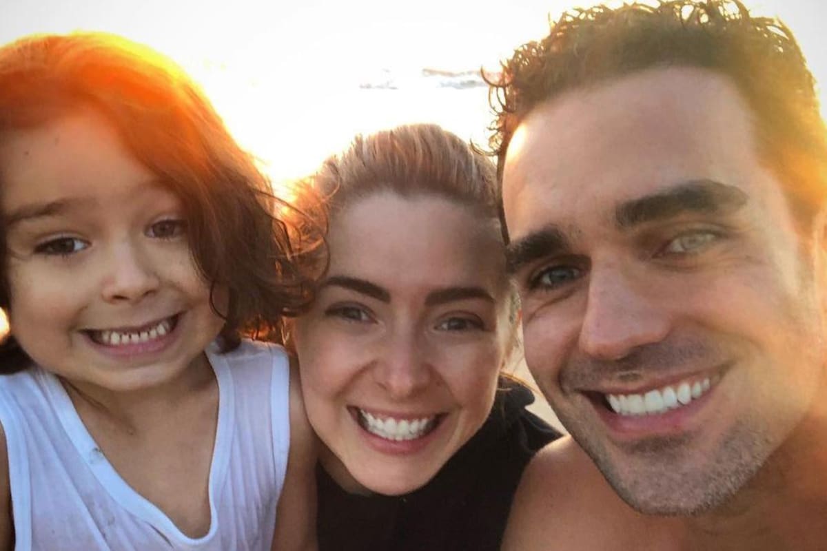 A Ariadne Díaz no le importa que su hijo se pinte las uñas