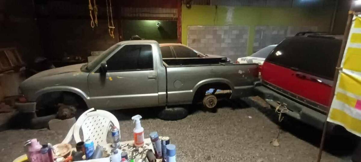 AMIC recupera vehículos robados tras cateo