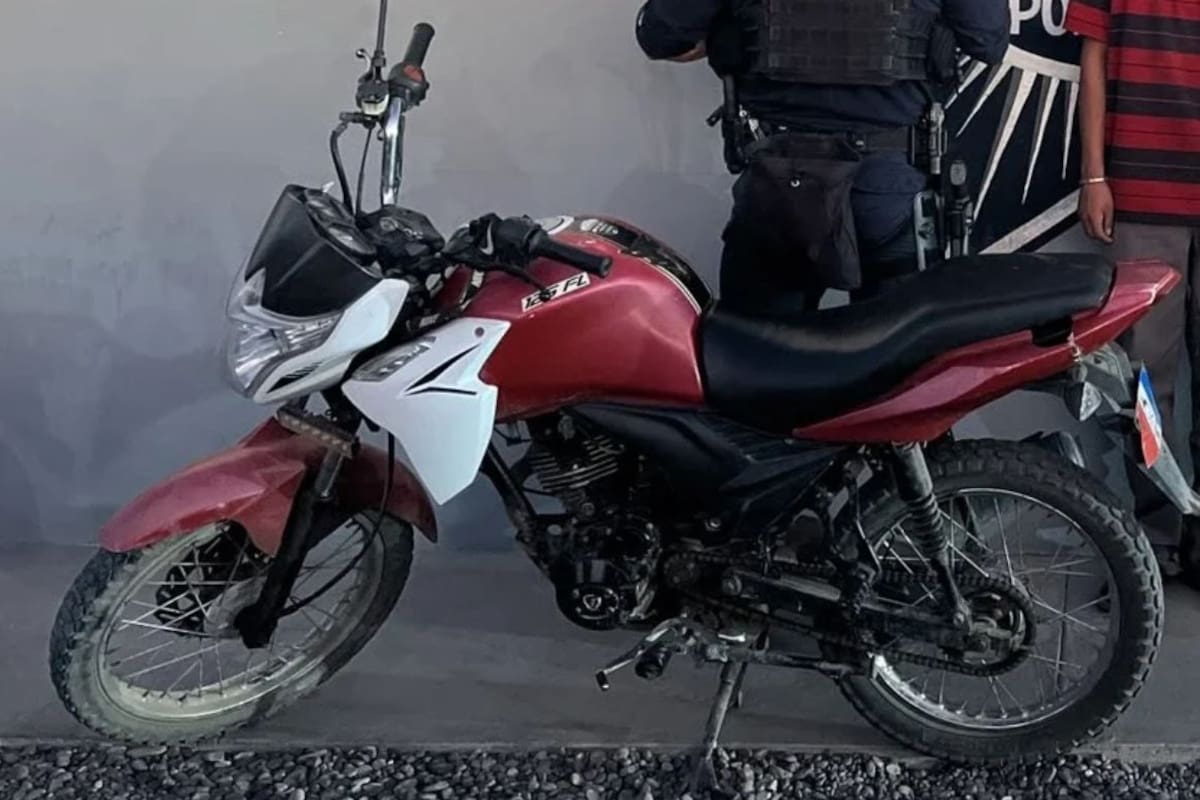 Una GMC Sierra, robada en Sinaloa, dos motocicletas y una Audi Q7 forman parte de los cinco vehículos recuperados por la PESP en Sonora