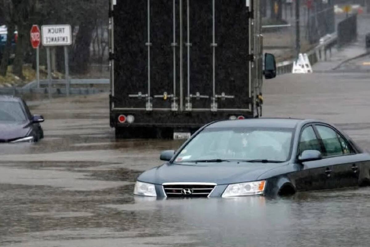Tormenta navideñas dejan muertos, inundaciones y apagones en California