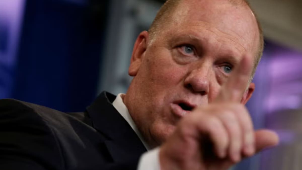 “Haga lo correcto y váyase a casa. Es lo más humano que puede hacer”: La advertencia del ‘Zar’ de la Frontera a los migrantes sin estatus legal en EEUU