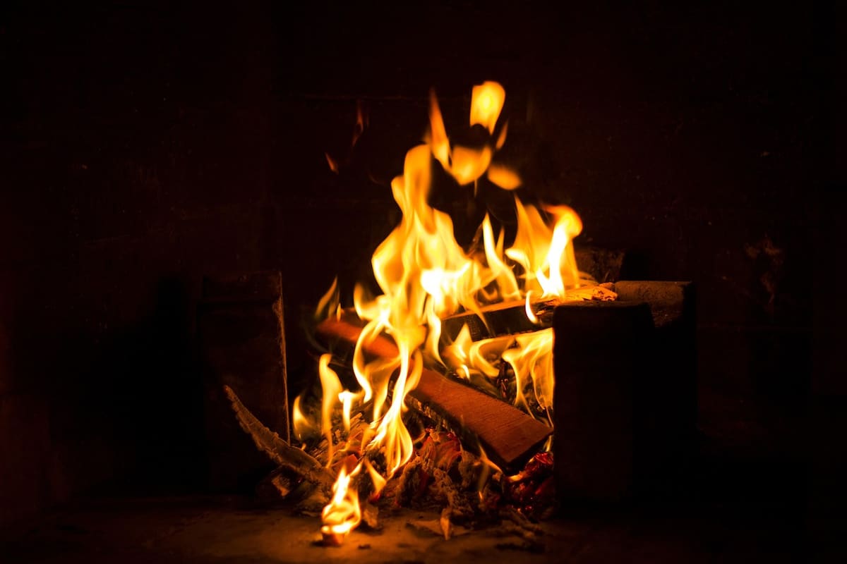 Hasta 600 incendios mensuales se registran en Mexicali durante la temporada navideña