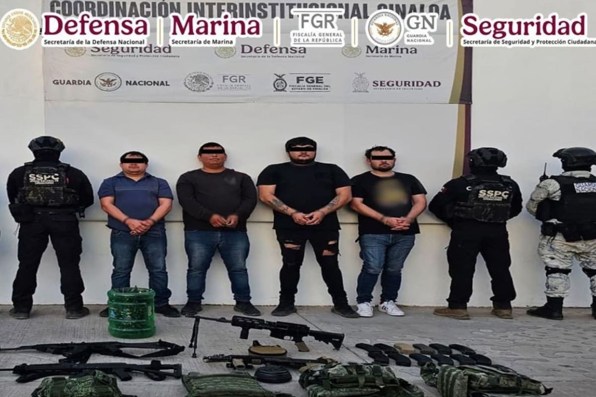 Detienen en Sinaloa a cuatro presuntos sicarios de ‘Los Chapitos’; incautan armas y equipo táctico