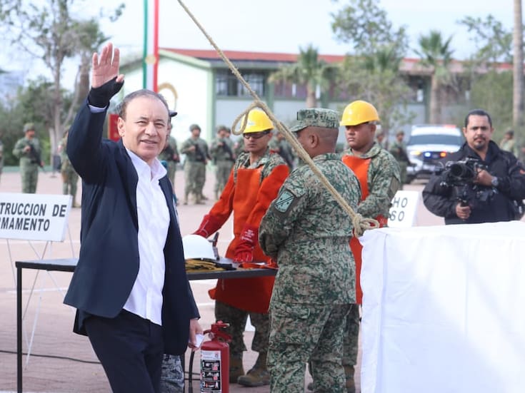 Destruyen 975 armas, más de 4 mil cargadores y 80 cartuchos durante ceremonia en la 4ta. Zona Militar