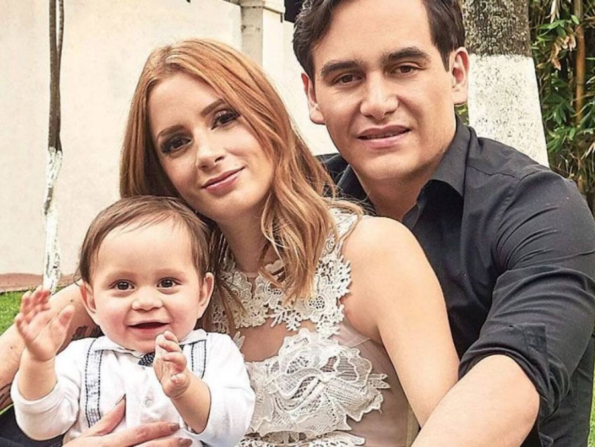 Julián Figueroa y su familia. Foto: Cortesía