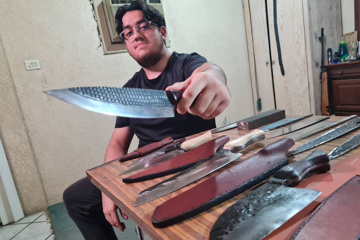 Cristopher crea el ‘cuchillo perfecto’ de manera artesanal