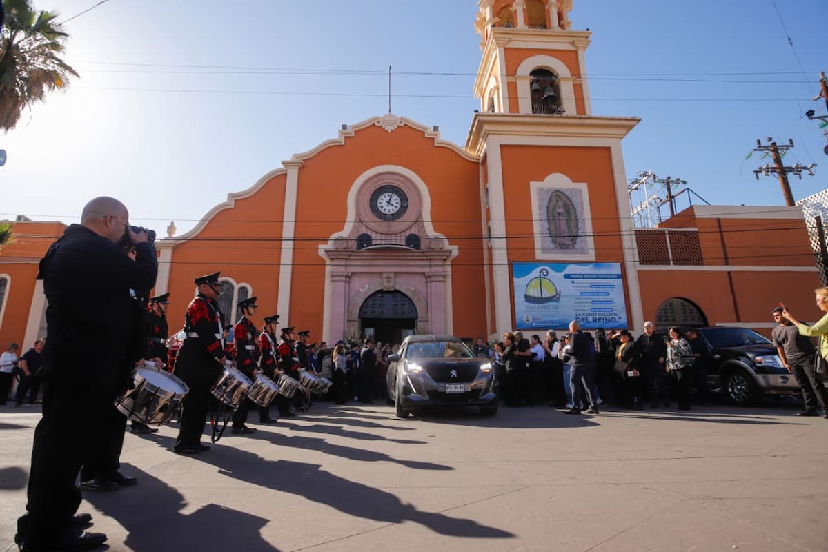 Dan el último adiós a Gustavo Sánchez Vásquez en una misa solemne en la Catedral de Mexicali